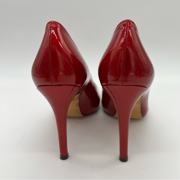 Stuart Weitzman Red Patent Leather Pumps Size 9.5 N - Picture 3 of 13
